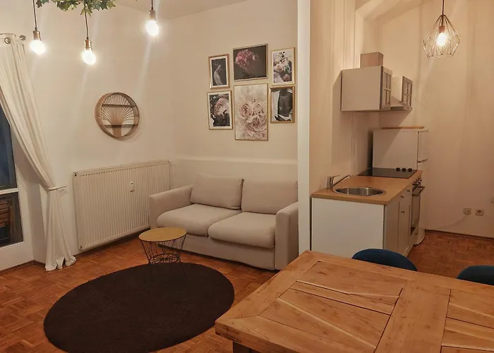 Wohnen Im Gruenen グラーツ